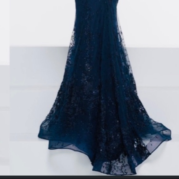 Glow dressy mesh key hole back long navy Gown - Picture 6 of 6
